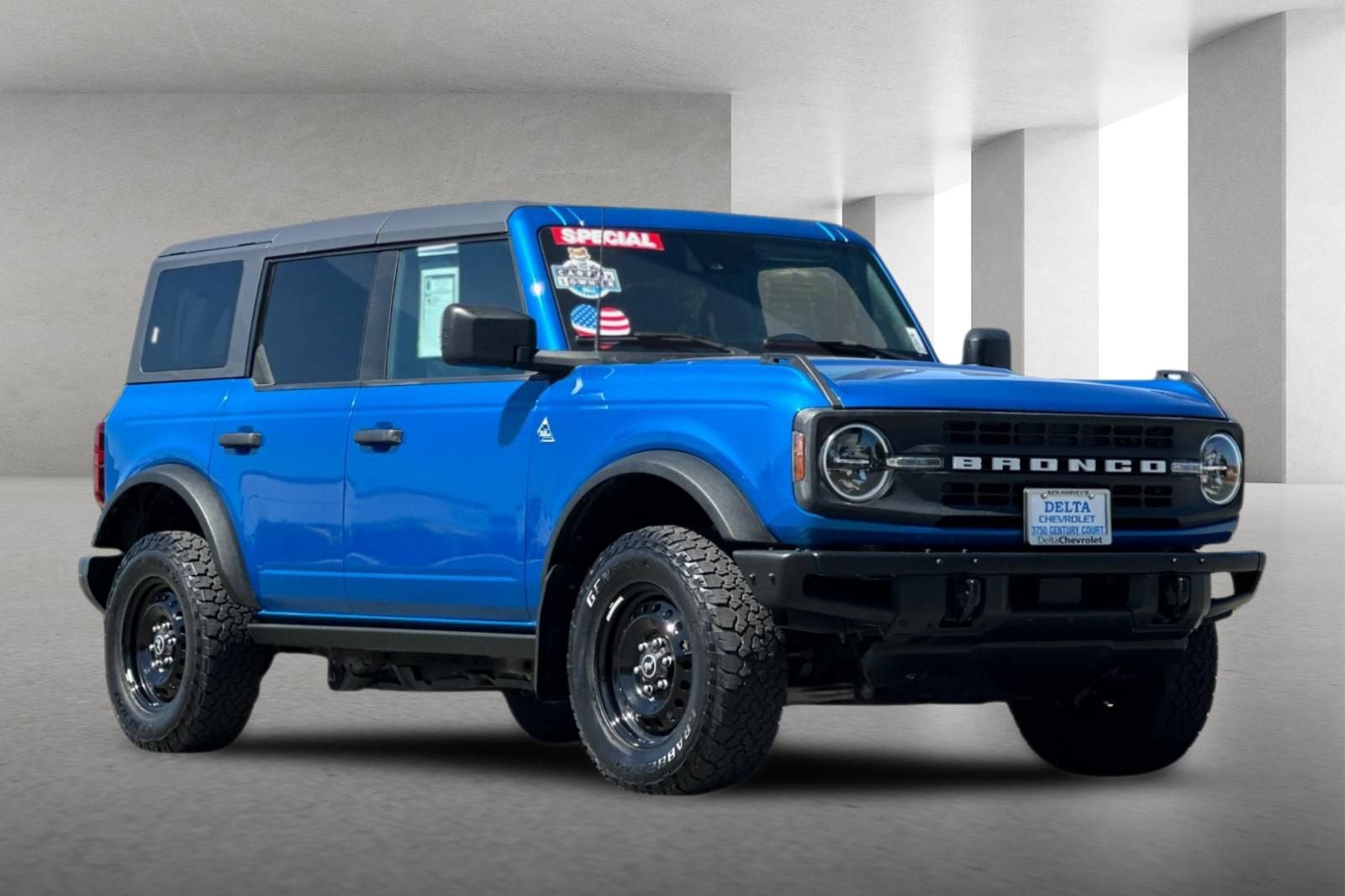 2022 Ford Bronco Black Diamond 4x4's photo