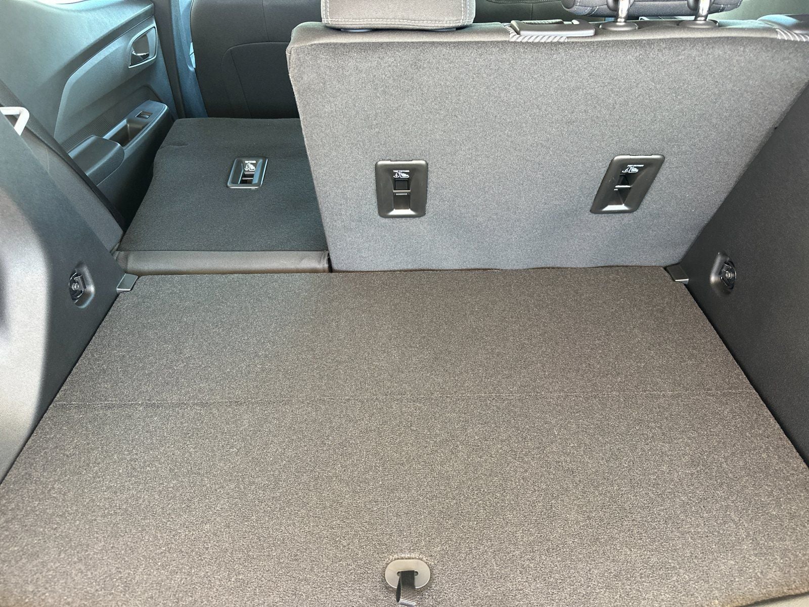 2027 Chevrolet Bolt EV LT