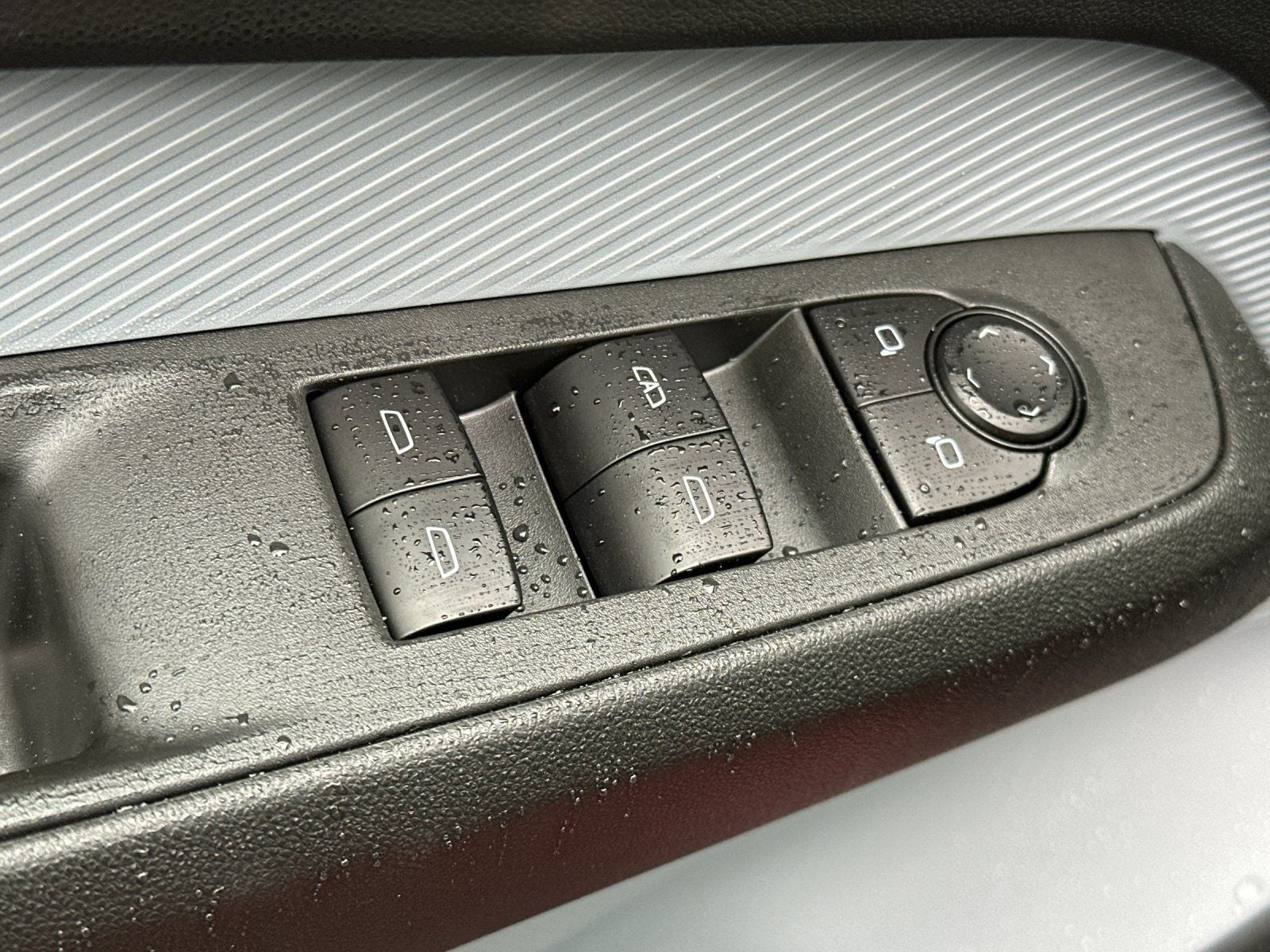 2027 Chevrolet Bolt EV RS