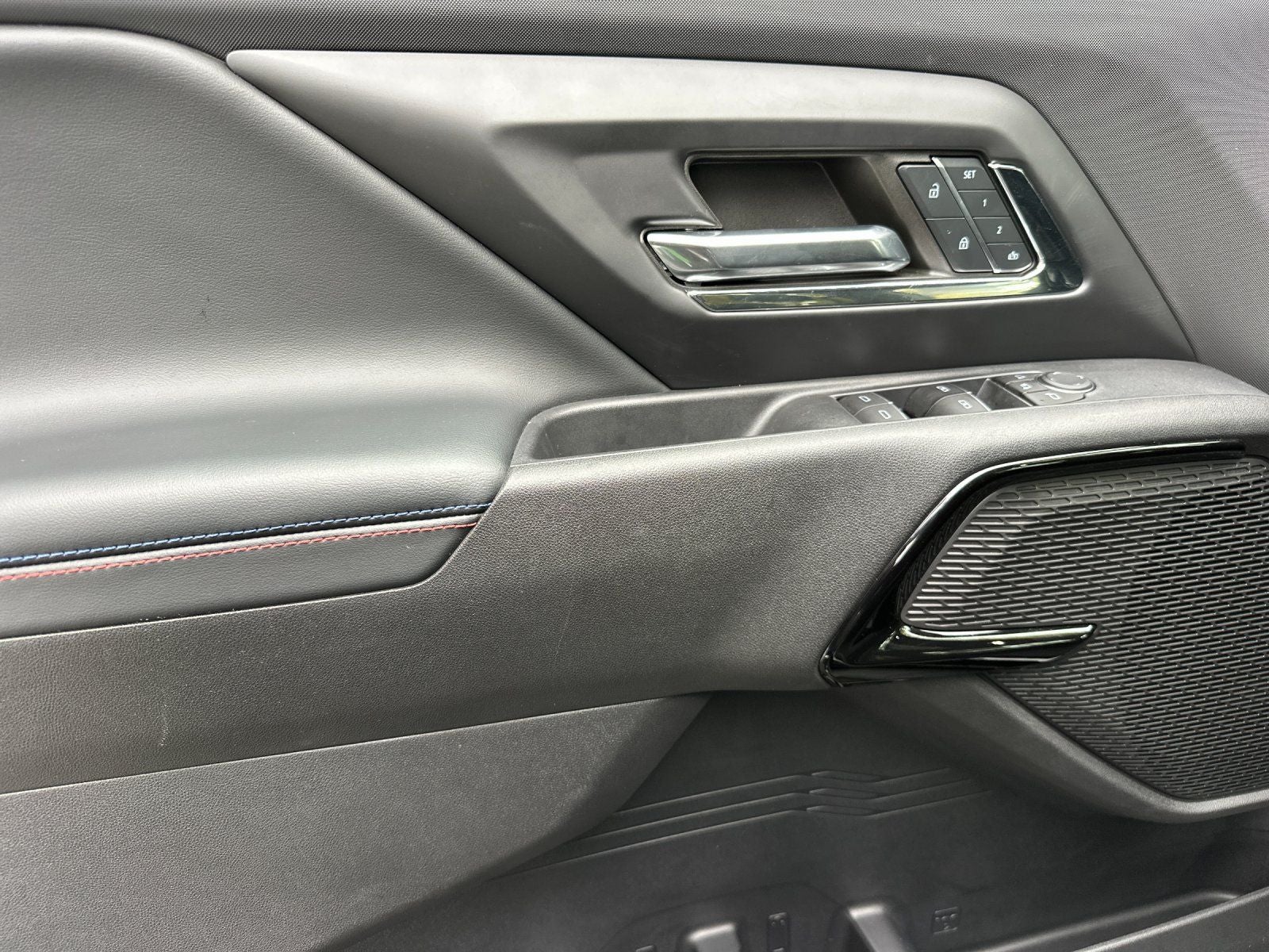 2024 Chevrolet Silverado EV RST