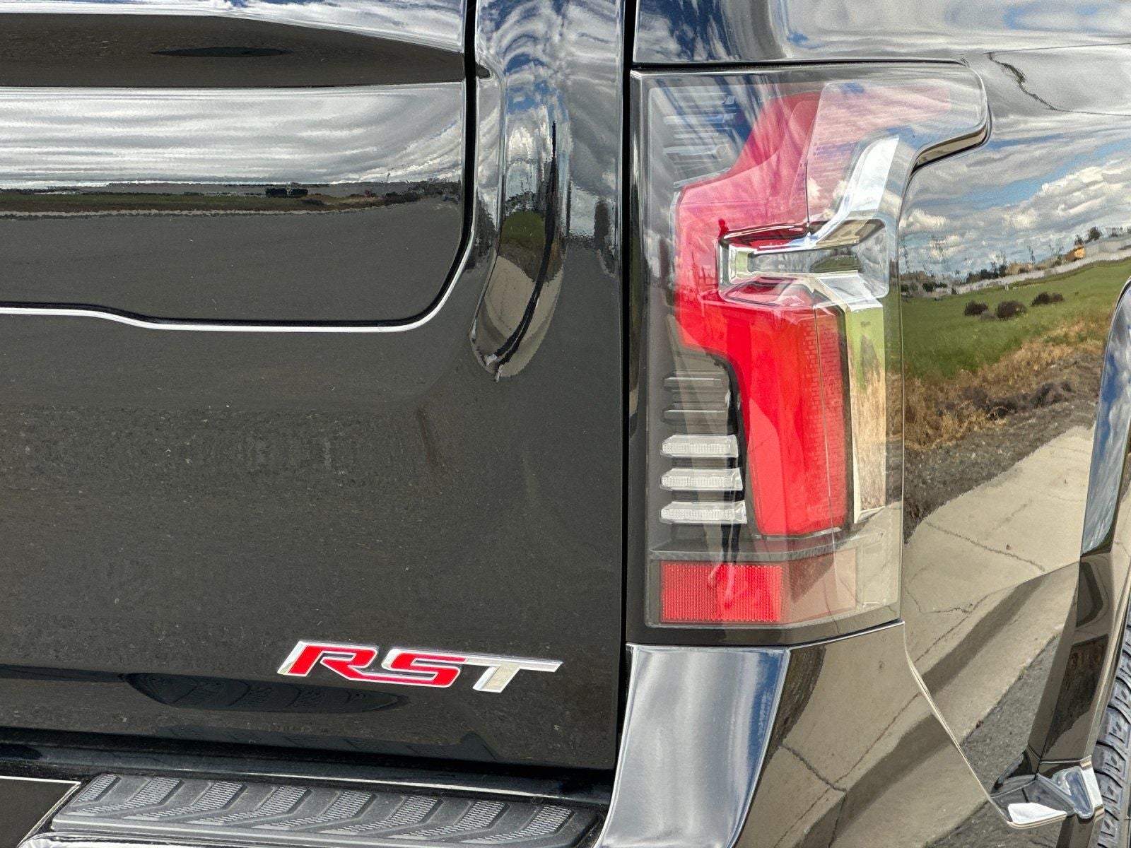 2024 Chevrolet Silverado EV RST