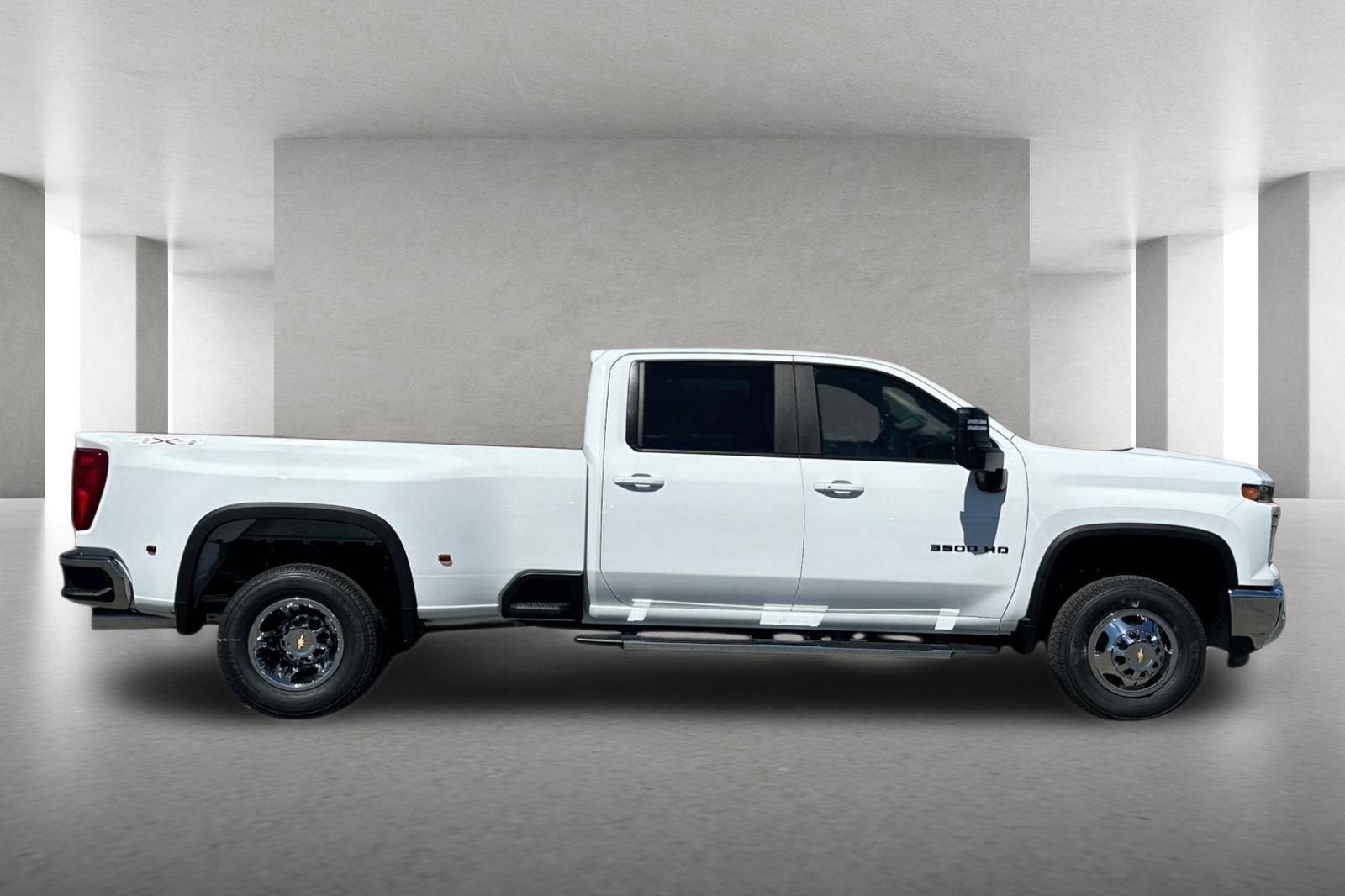 2026 Chevrolet Silverado 3500 HD LT DRW