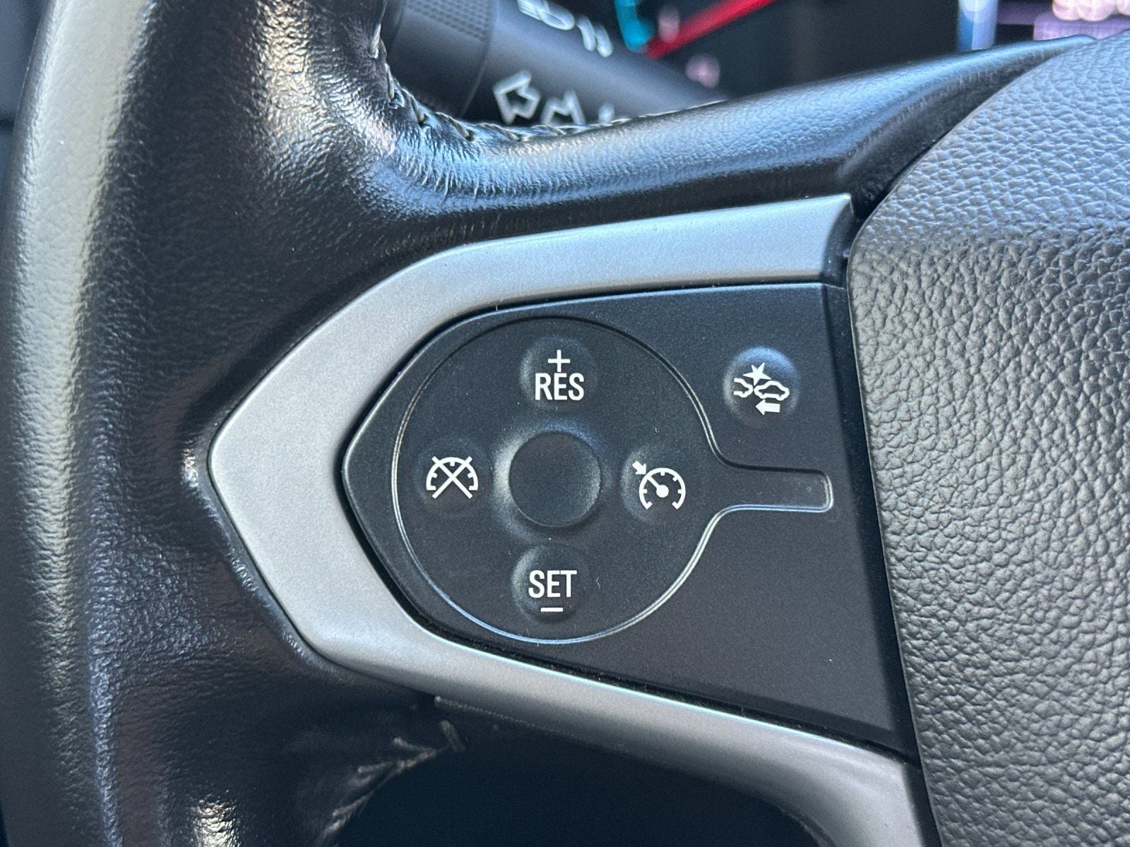 2017 Chevrolet Colorado LT