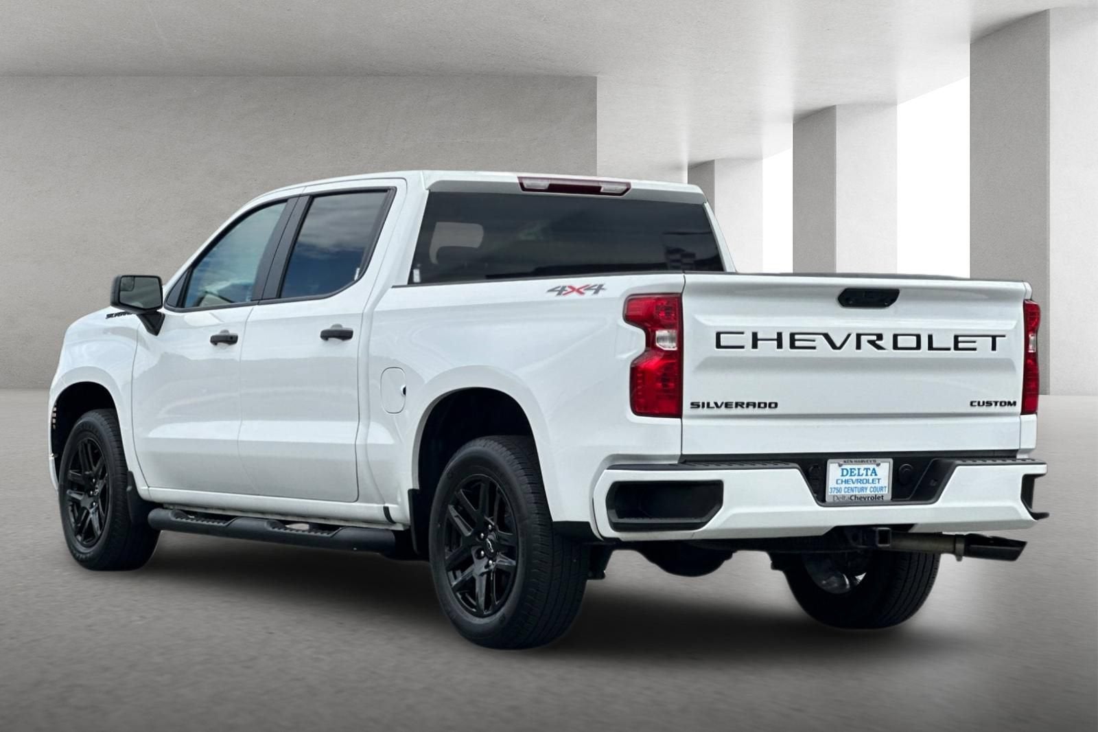 2023 Chevrolet Silverado 1500 Custom