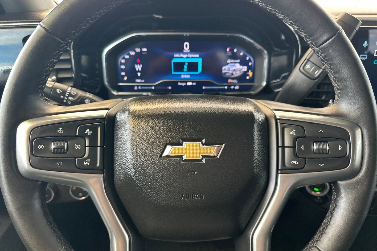2025 Chevrolet Silverado 1500 LT (2FL)