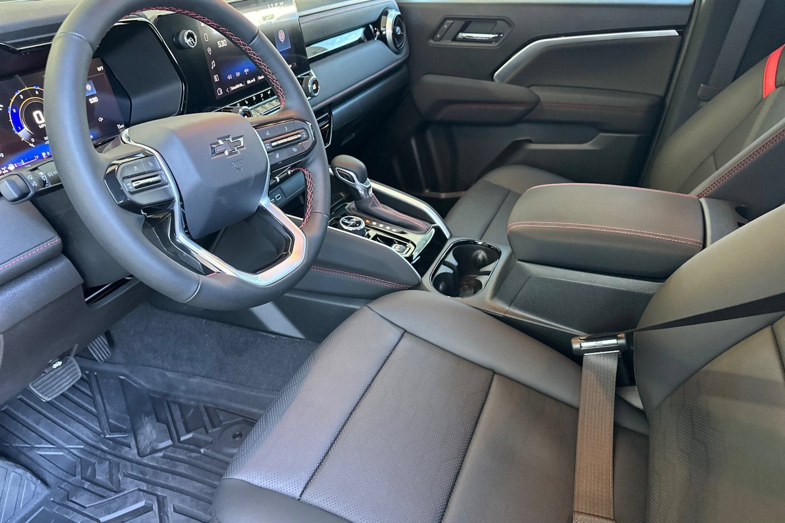 2026 Chevrolet Colorado Z71 - Photo 10