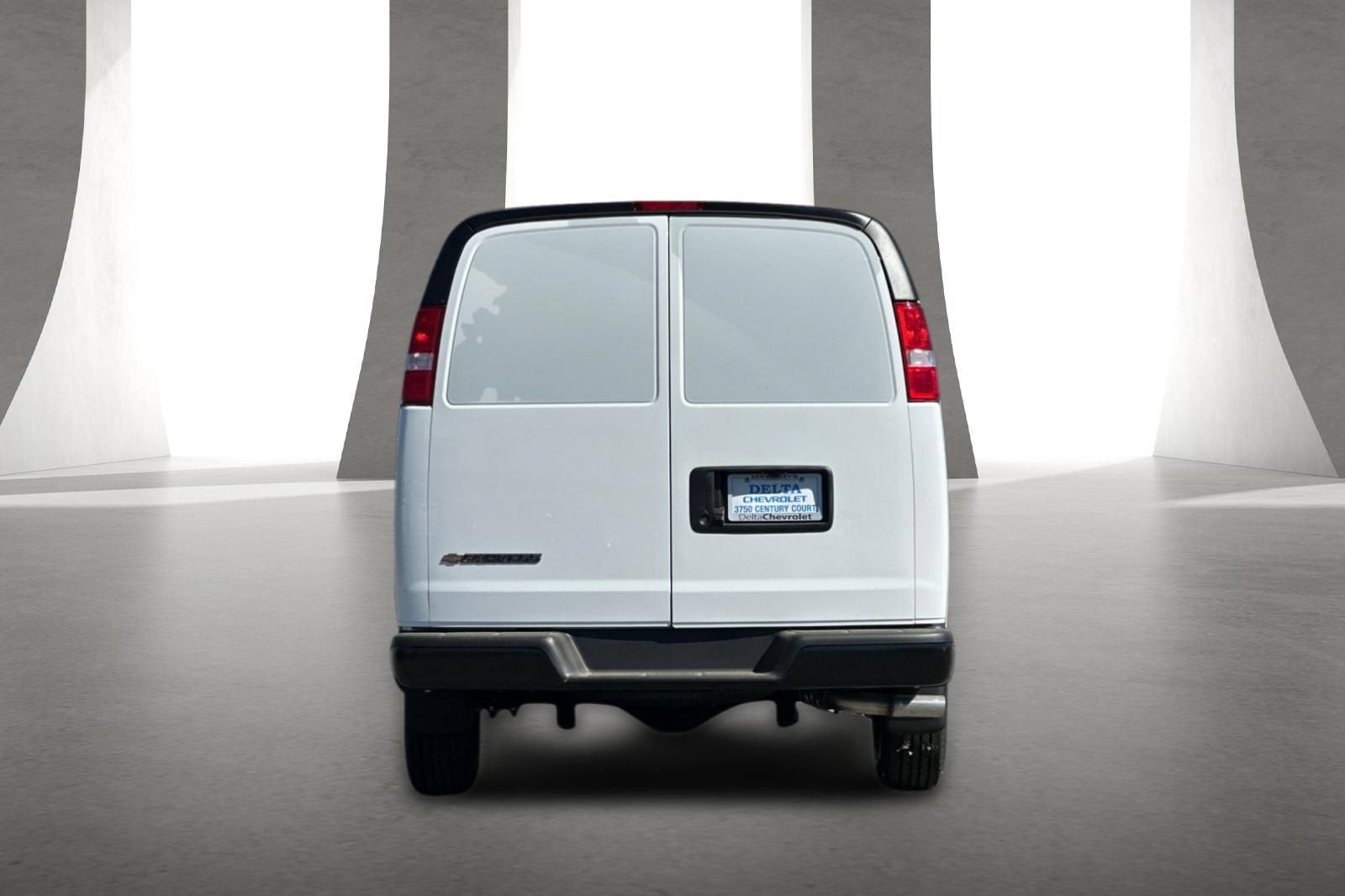 2026 Chevrolet Express Cargo WT