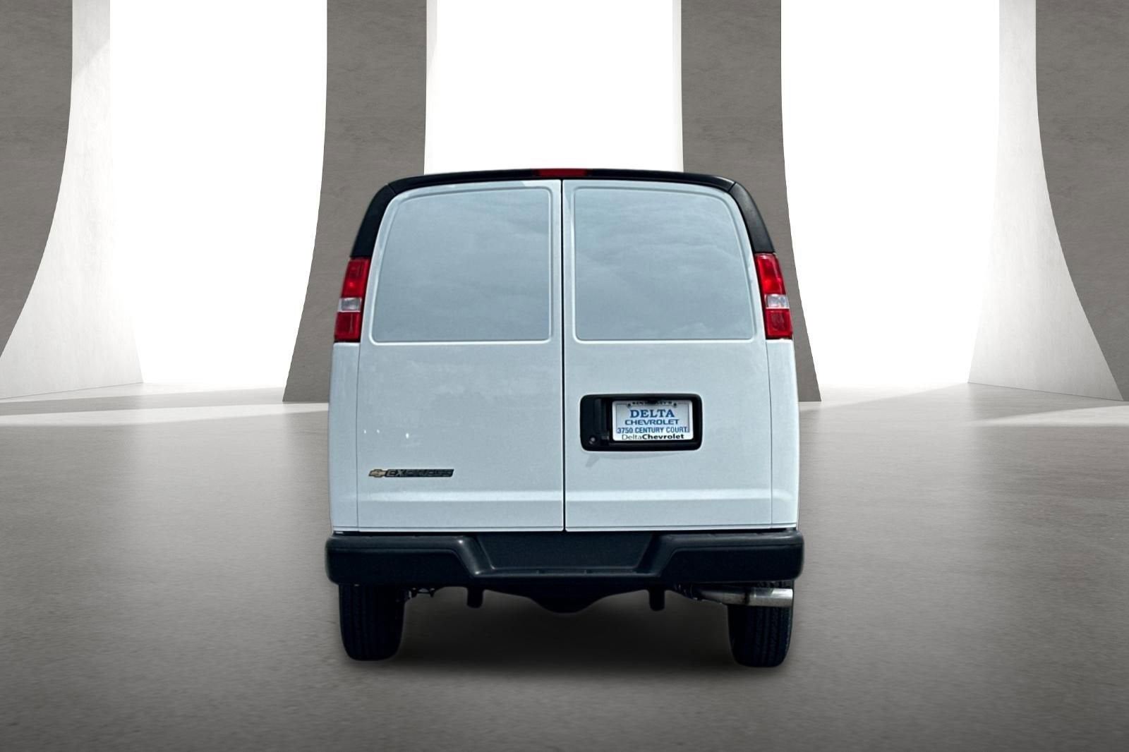 2026 Chevrolet Express Cargo WT