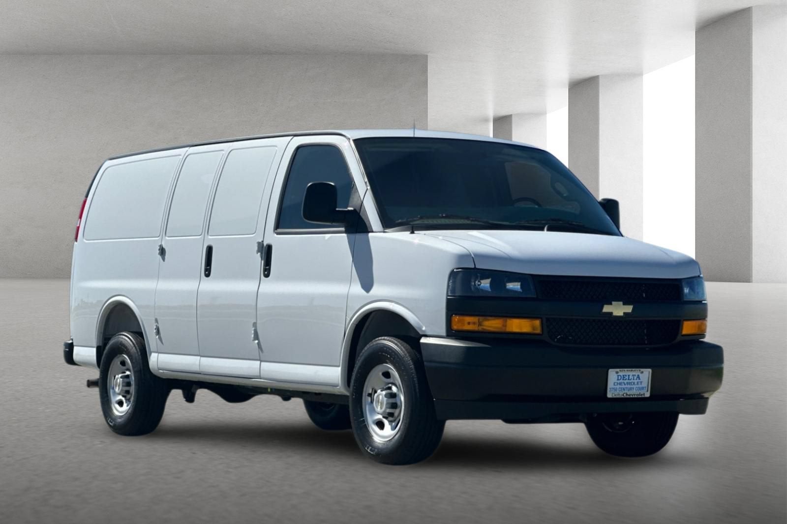 2026 Chevrolet Express Cargo WT