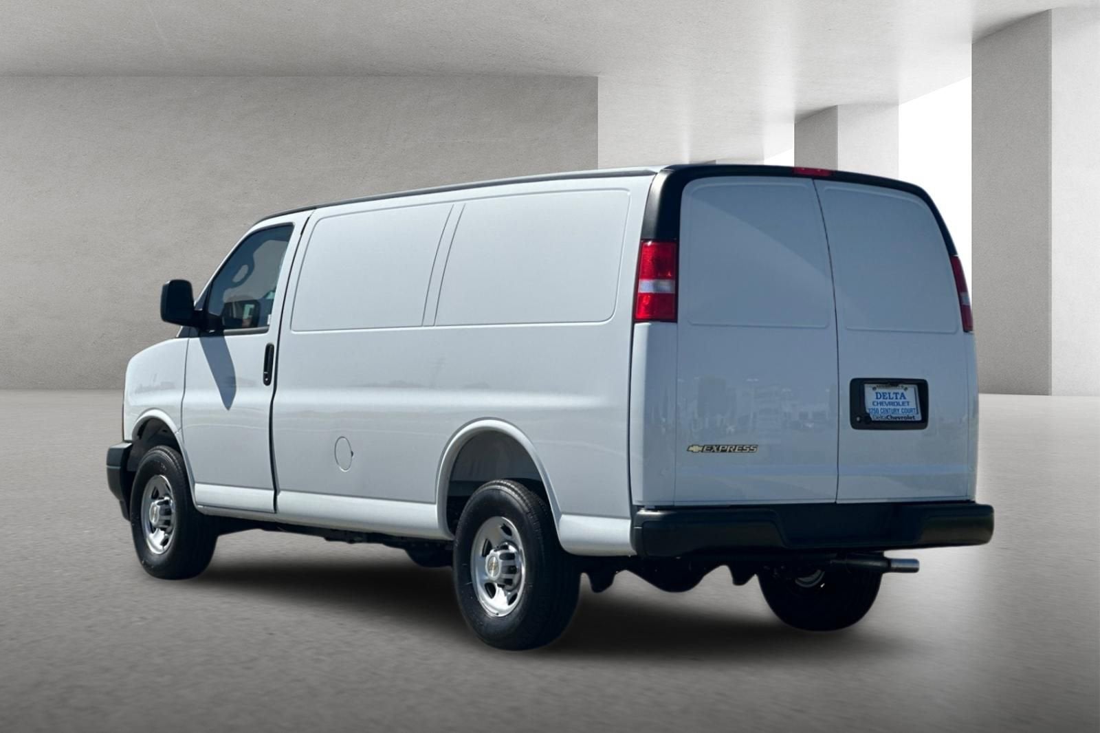 2026 Chevrolet Express Cargo WT