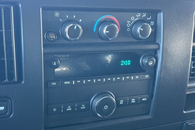 2025 Chevrolet Express Cargo WT