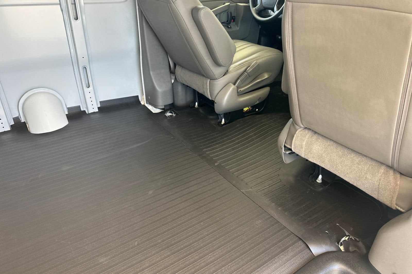2026 Chevrolet Express Cargo Work Van - Photo 13