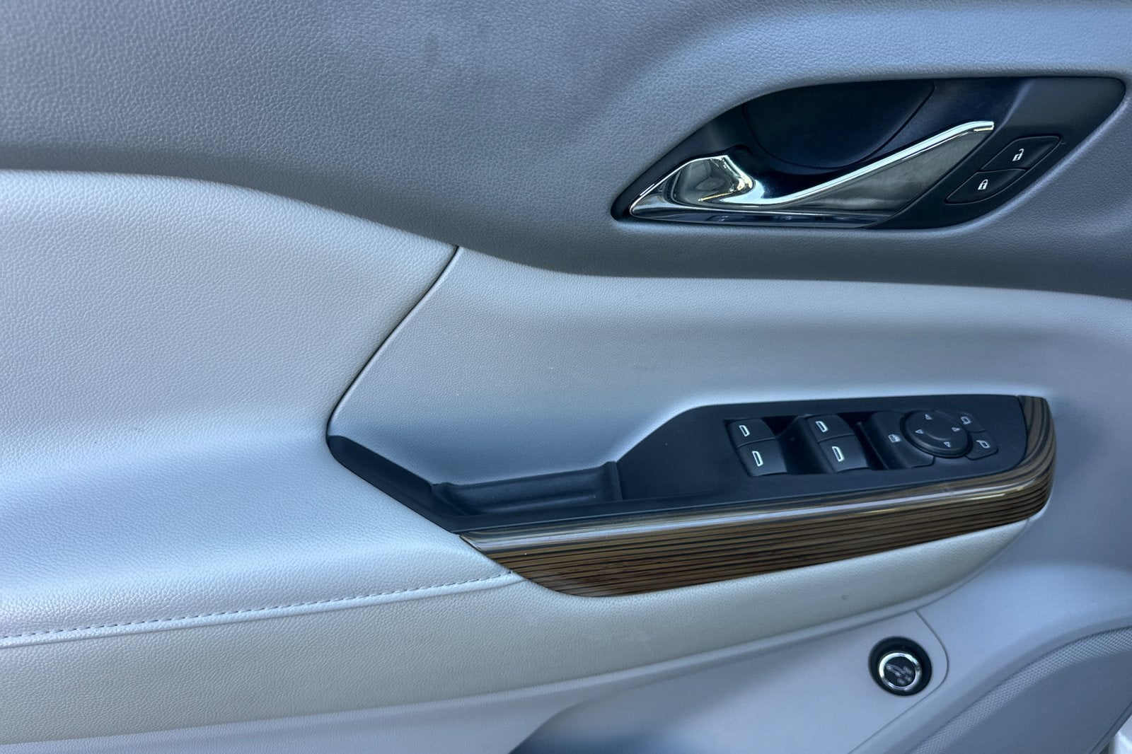 2017 GMC Acadia SLE