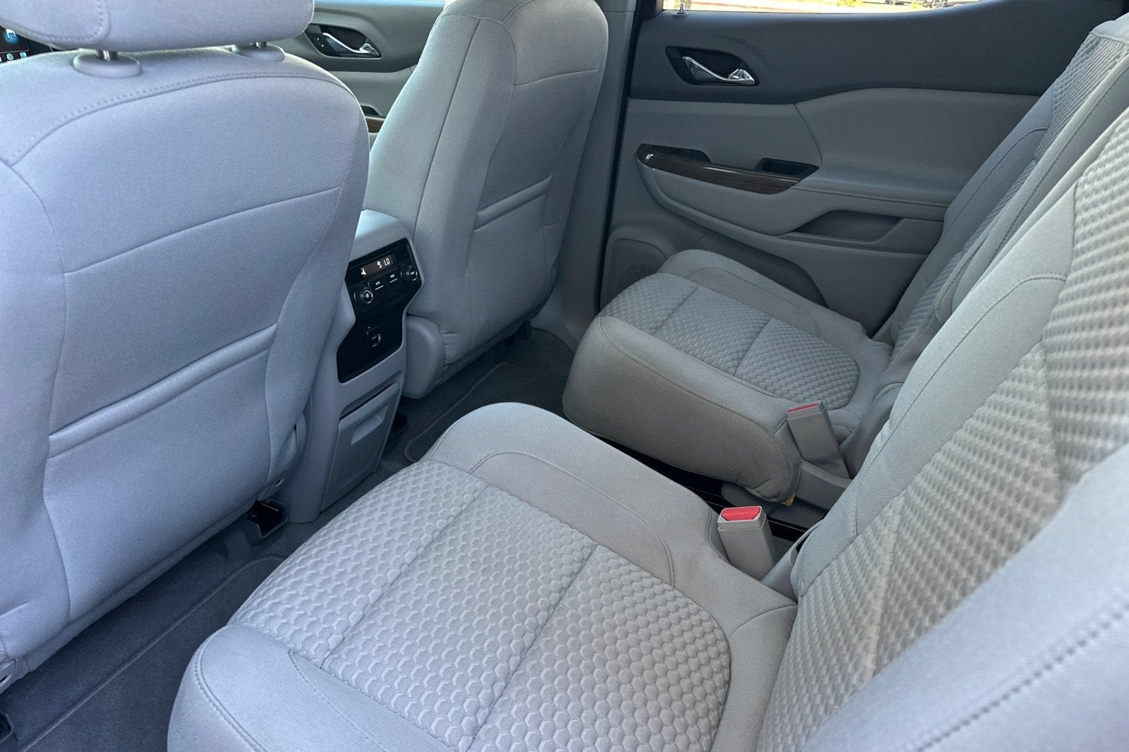 2017 GMC Acadia SLE