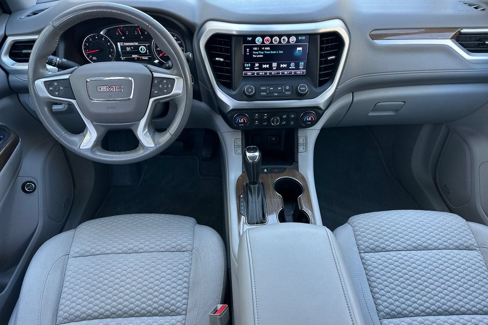 2017 GMC Acadia SLE