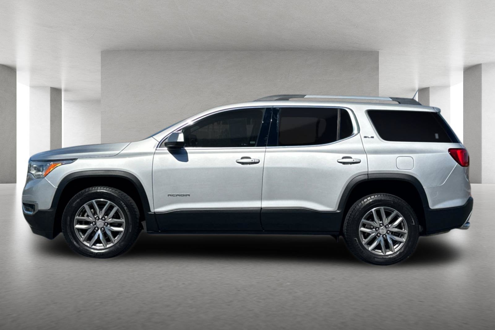 2017 GMC Acadia SLE