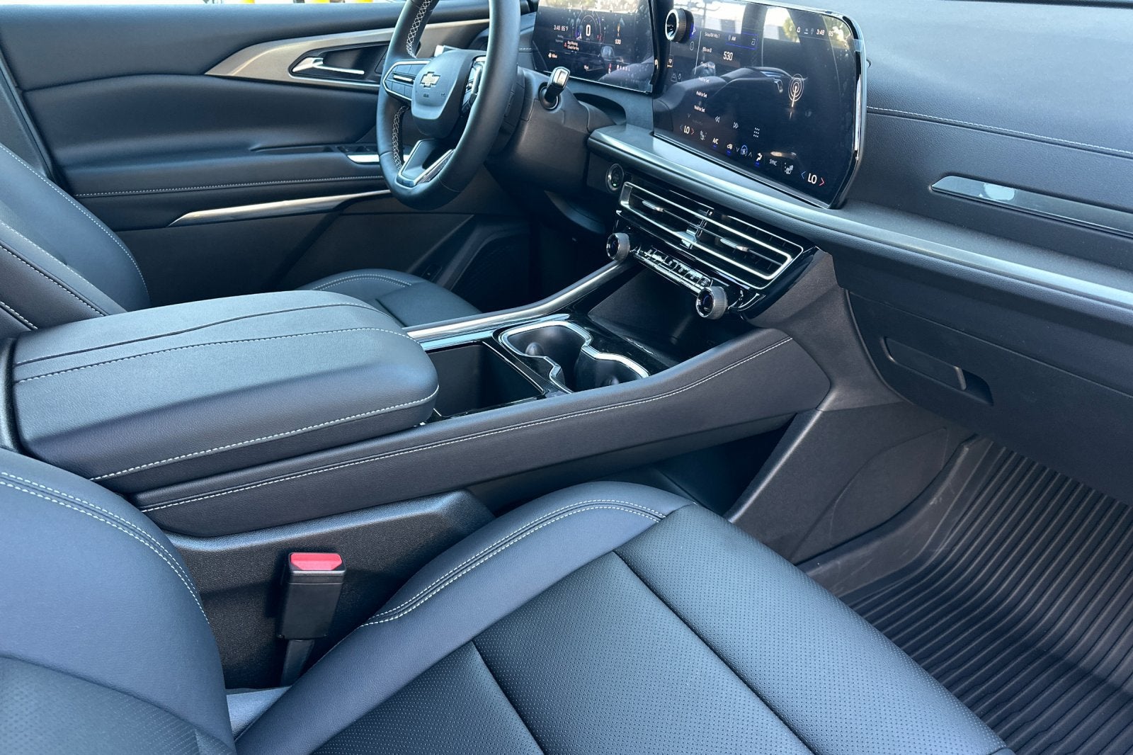 2026 Chevrolet Traverse LT - Photo 18