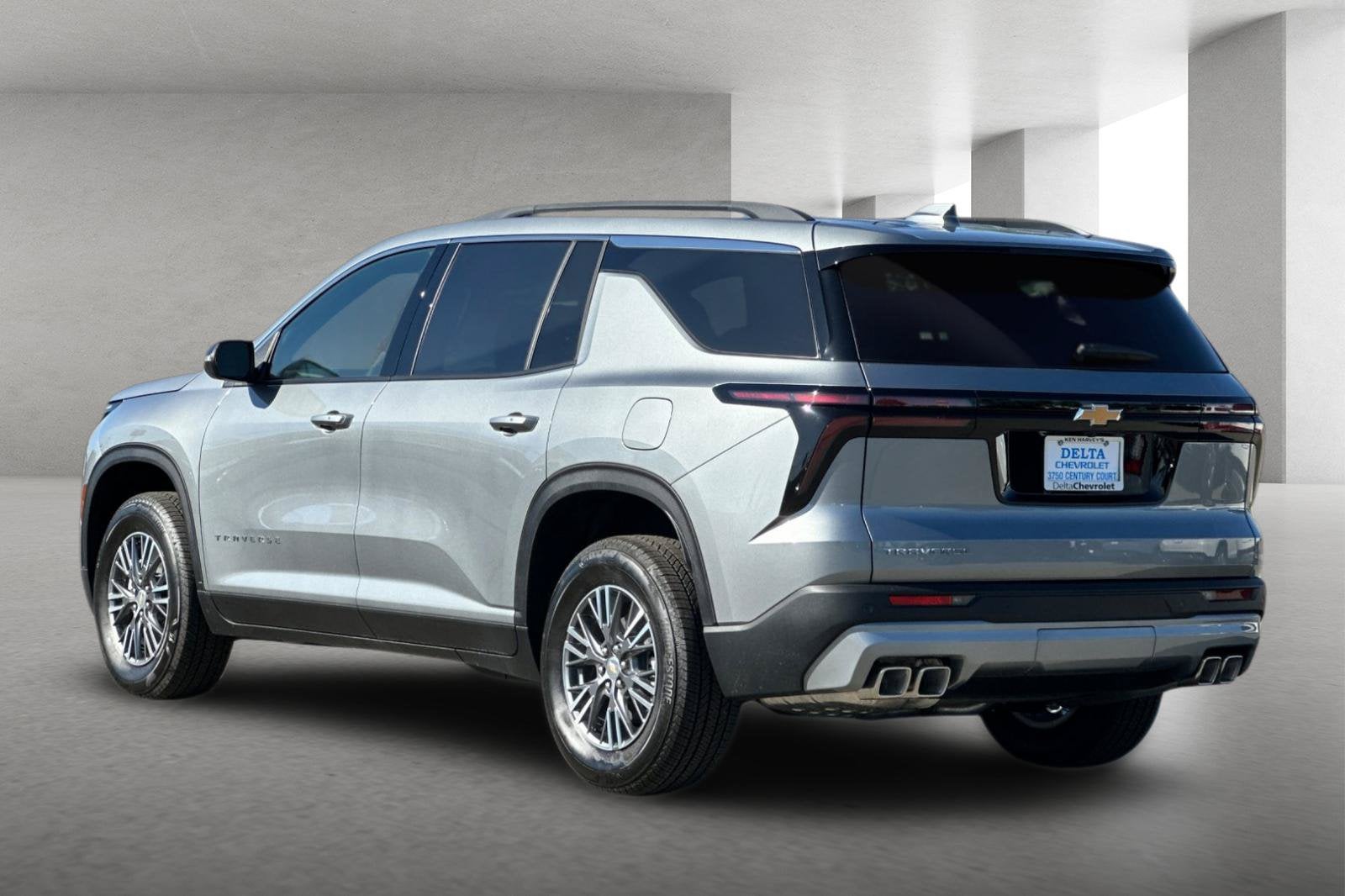 2026 Chevrolet Traverse LT - Photo 6
