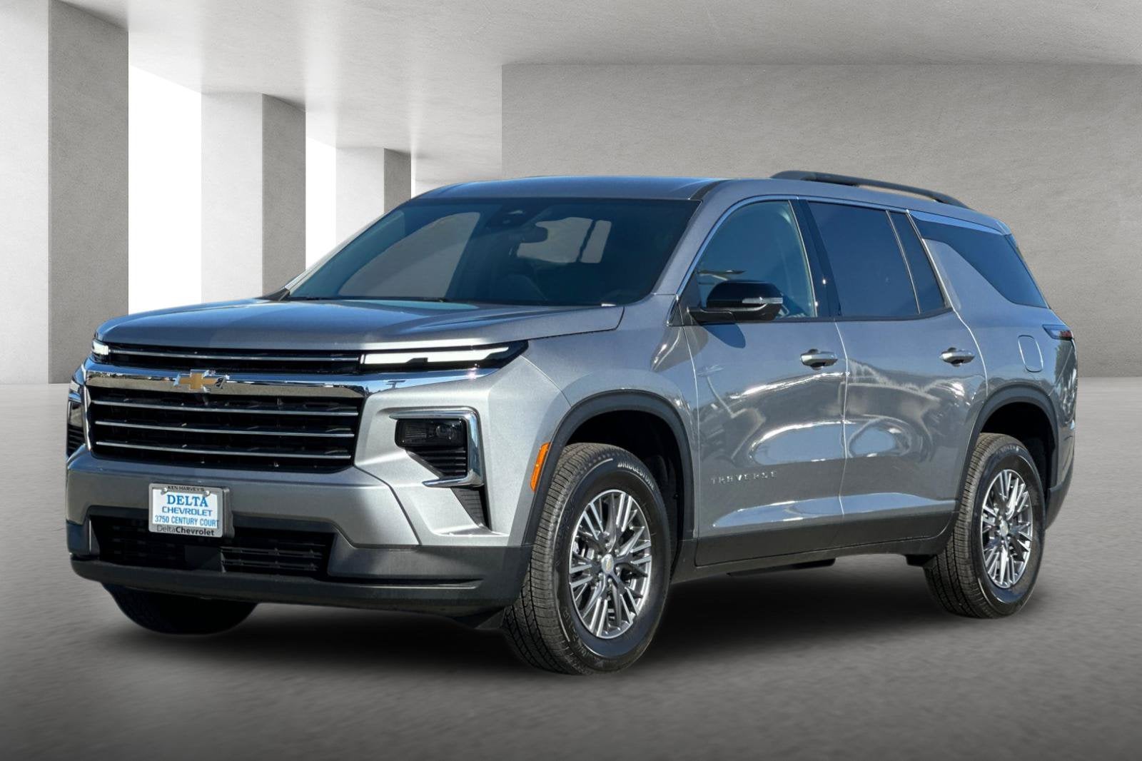 2026 Chevrolet Traverse LT - Photo 8