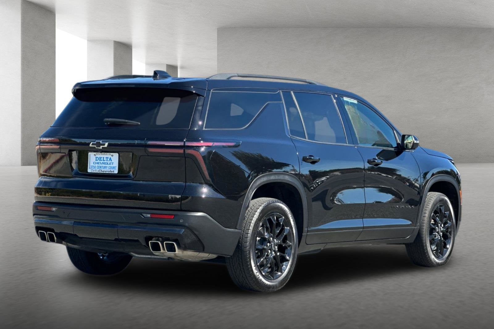 2024 Chevrolet Traverse LT