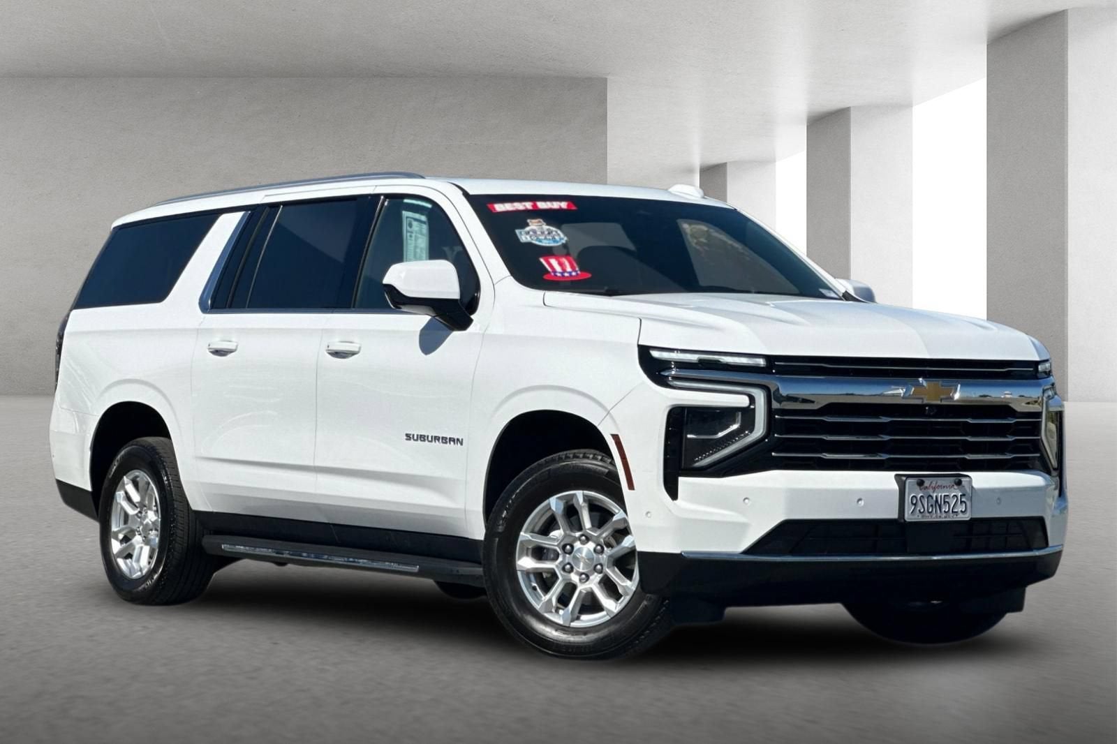 2025 Chevrolet Suburban LT