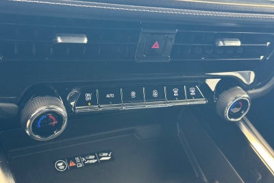 2025 Chevrolet Suburban LT