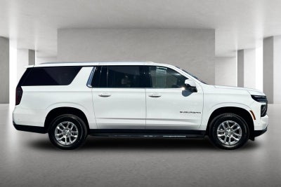 2025 Chevrolet Suburban LT