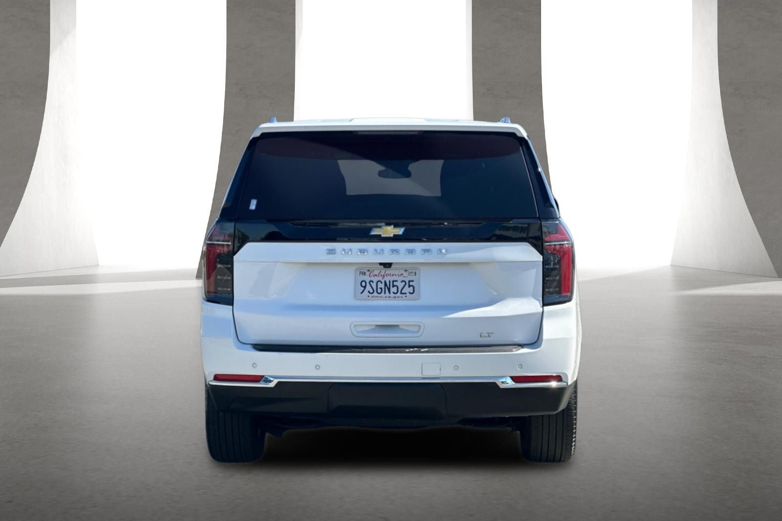 2025 Chevrolet Suburban LT
