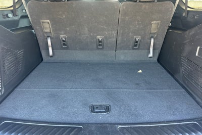 2025 Chevrolet Suburban LT
