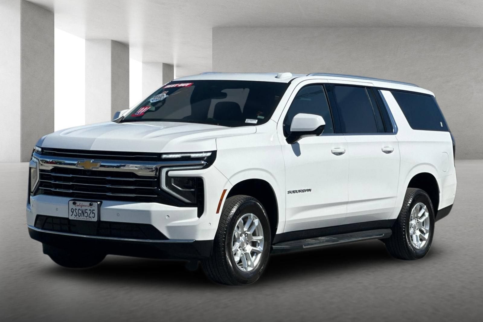 2025 Chevrolet Suburban LT