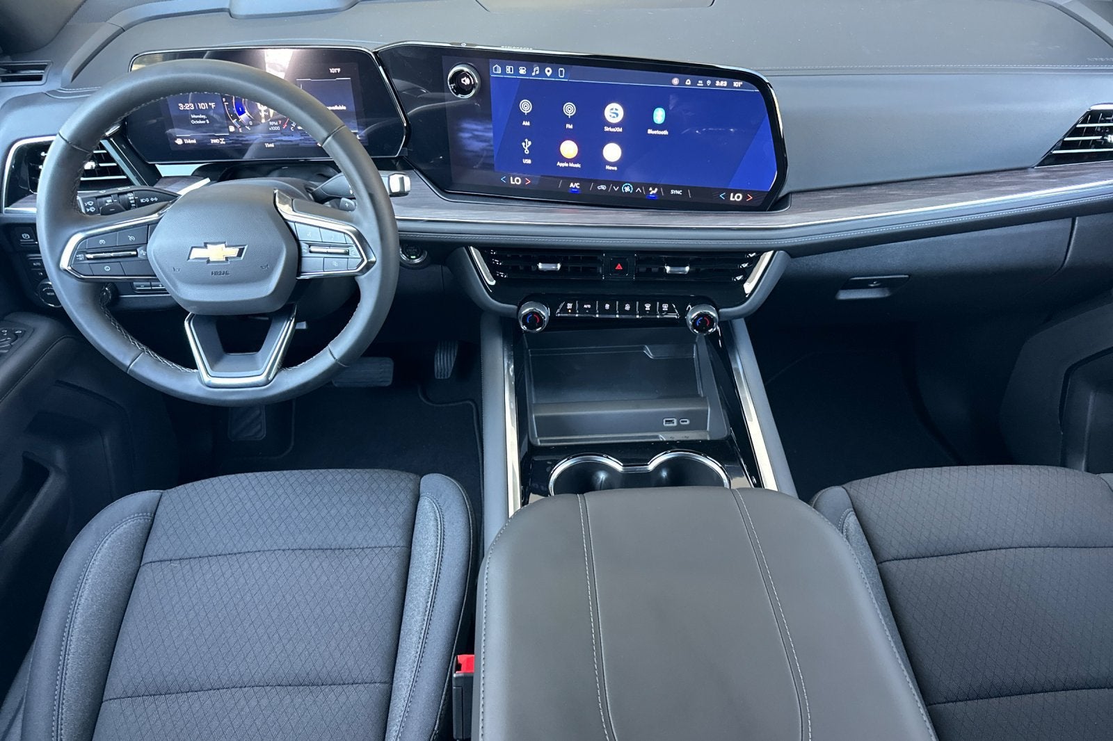 2027 Chevrolet Suburban LS