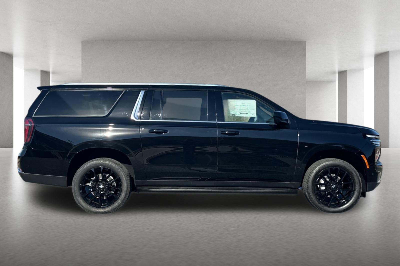 2027 Chevrolet Suburban LS