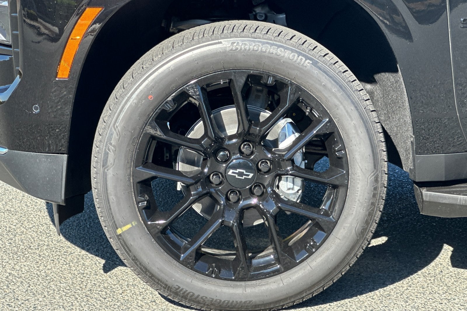 2027 Chevrolet Suburban LS