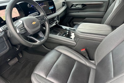 2025 Chevrolet Suburban LT