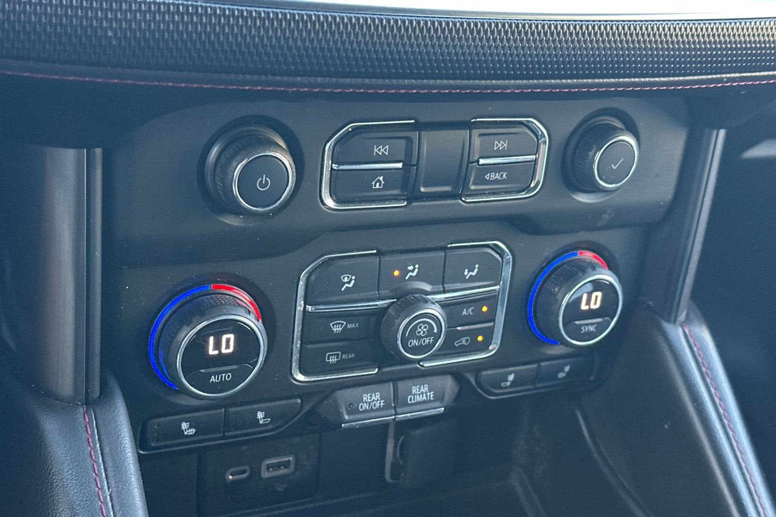 2022 Chevrolet Tahoe RST