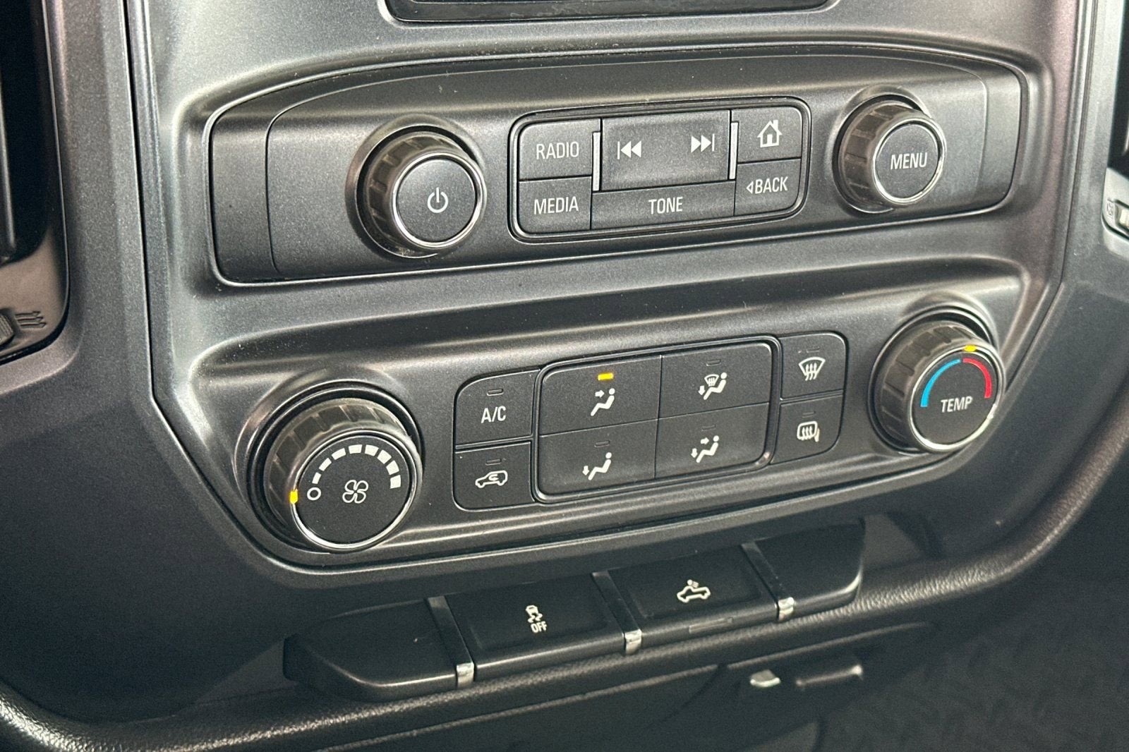 2015 GMC Sierra 1500 2WD Reg Cab 133.0"