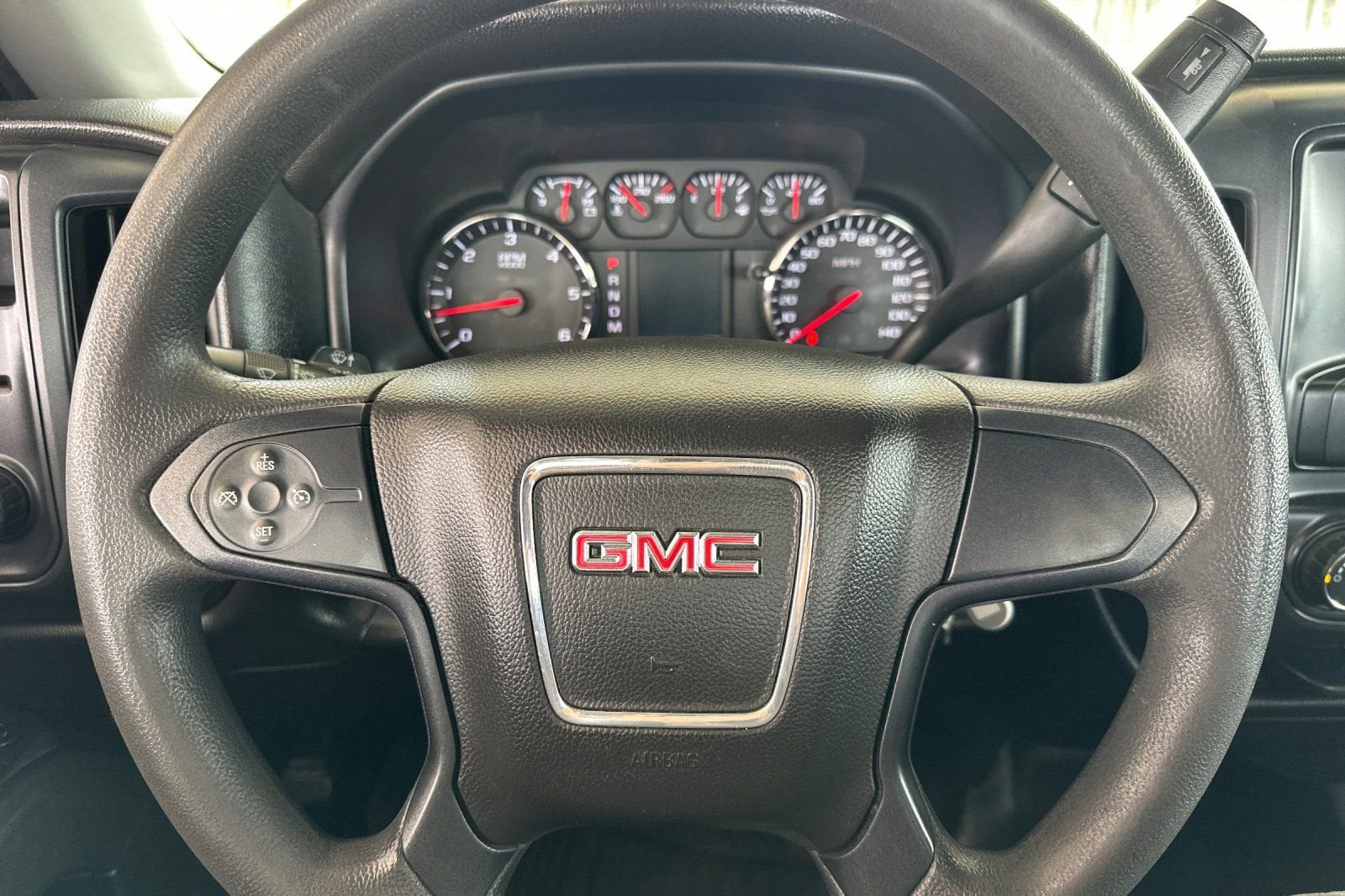 2015 GMC Sierra 1500 2WD Reg Cab 133.0"