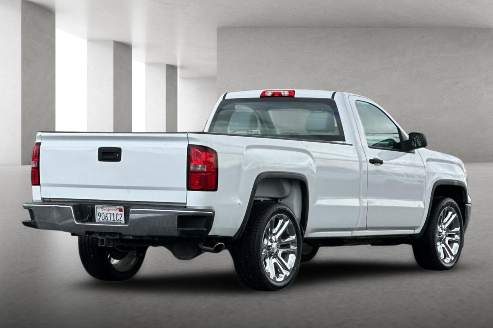 2015 GMC Sierra 1500 2WD Reg Cab 133.0"