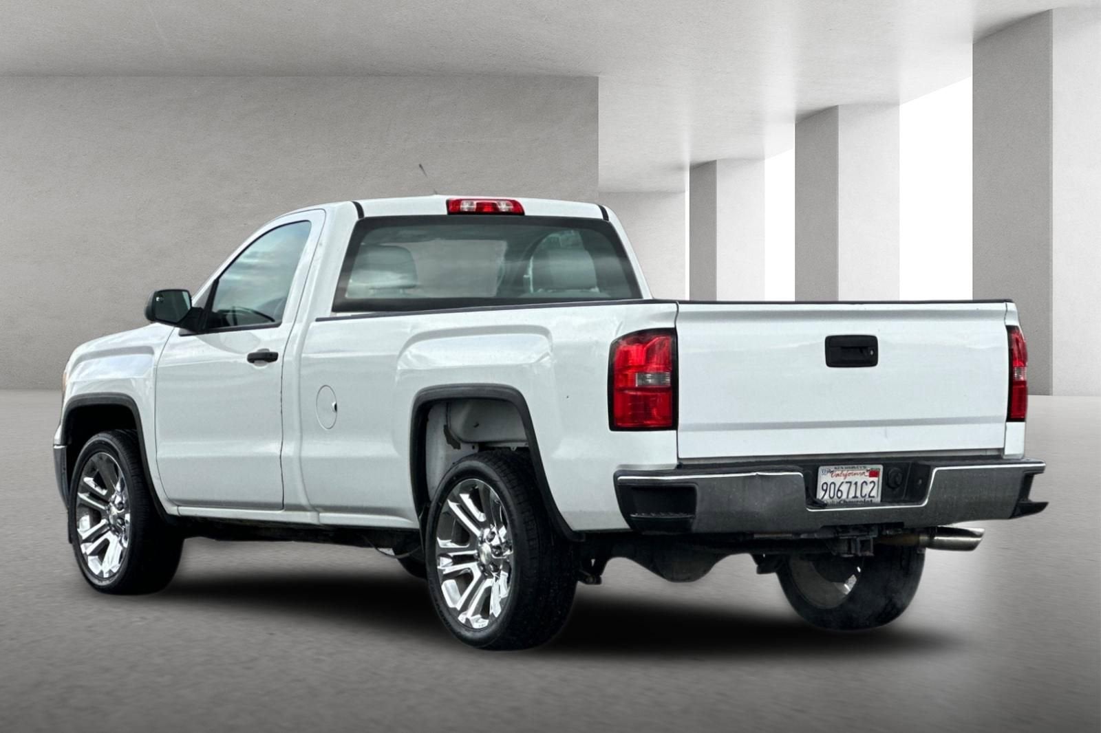 2015 GMC Sierra 1500 2WD Reg Cab 133.0"