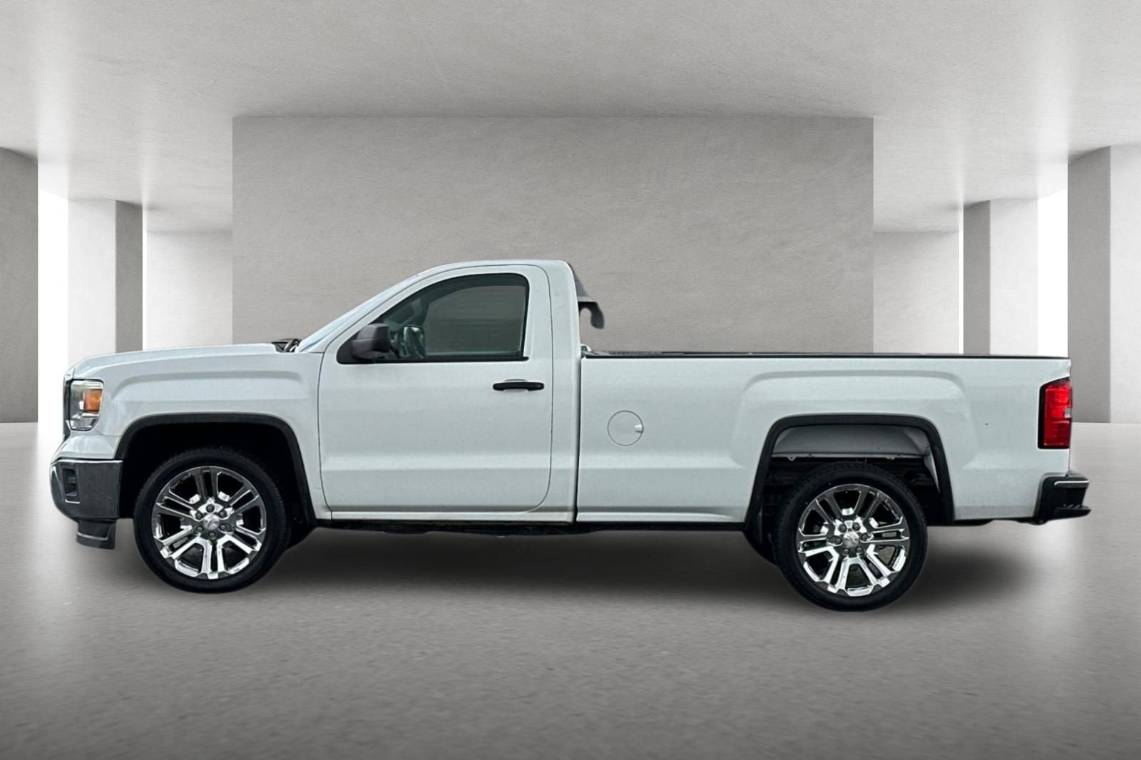 2015 GMC Sierra 1500 2WD Reg Cab 133.0"