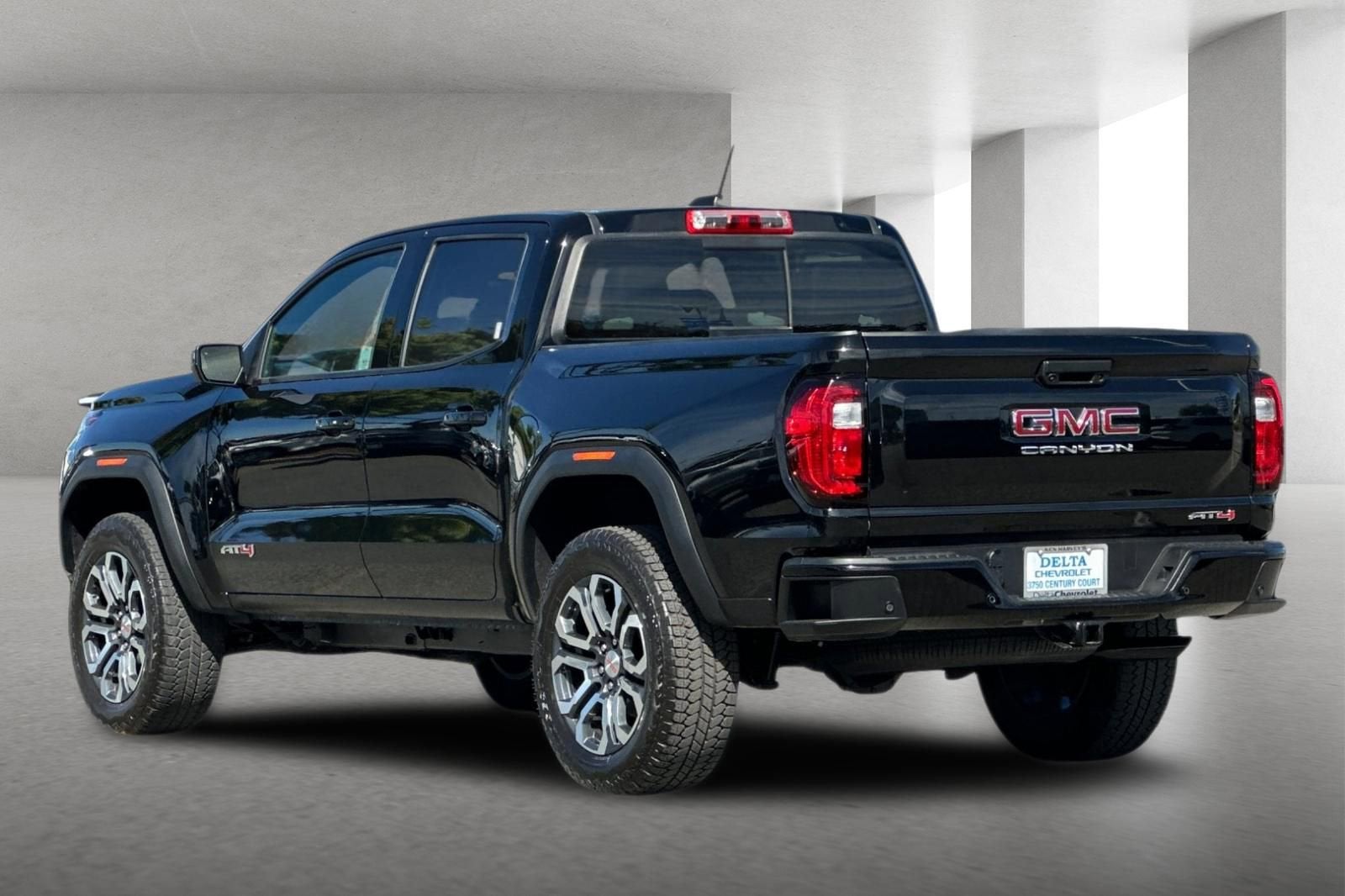 2024 GMC Canyon AT4