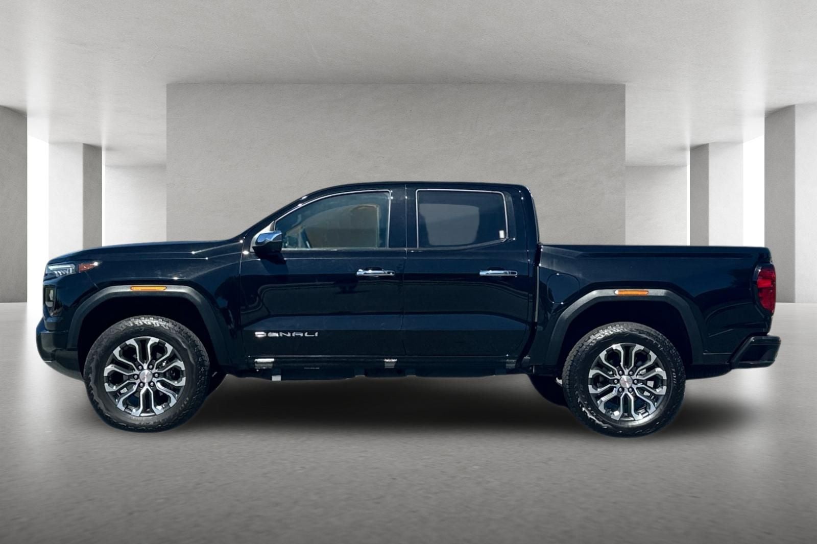 2023 GMC Canyon 4WD Denali