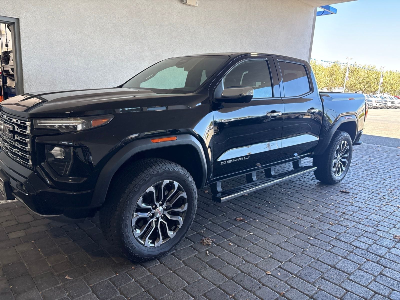 2023 GMC Canyon 4WD Denali