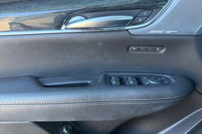 2023 Cadillac XT5 FWD Premium Luxury