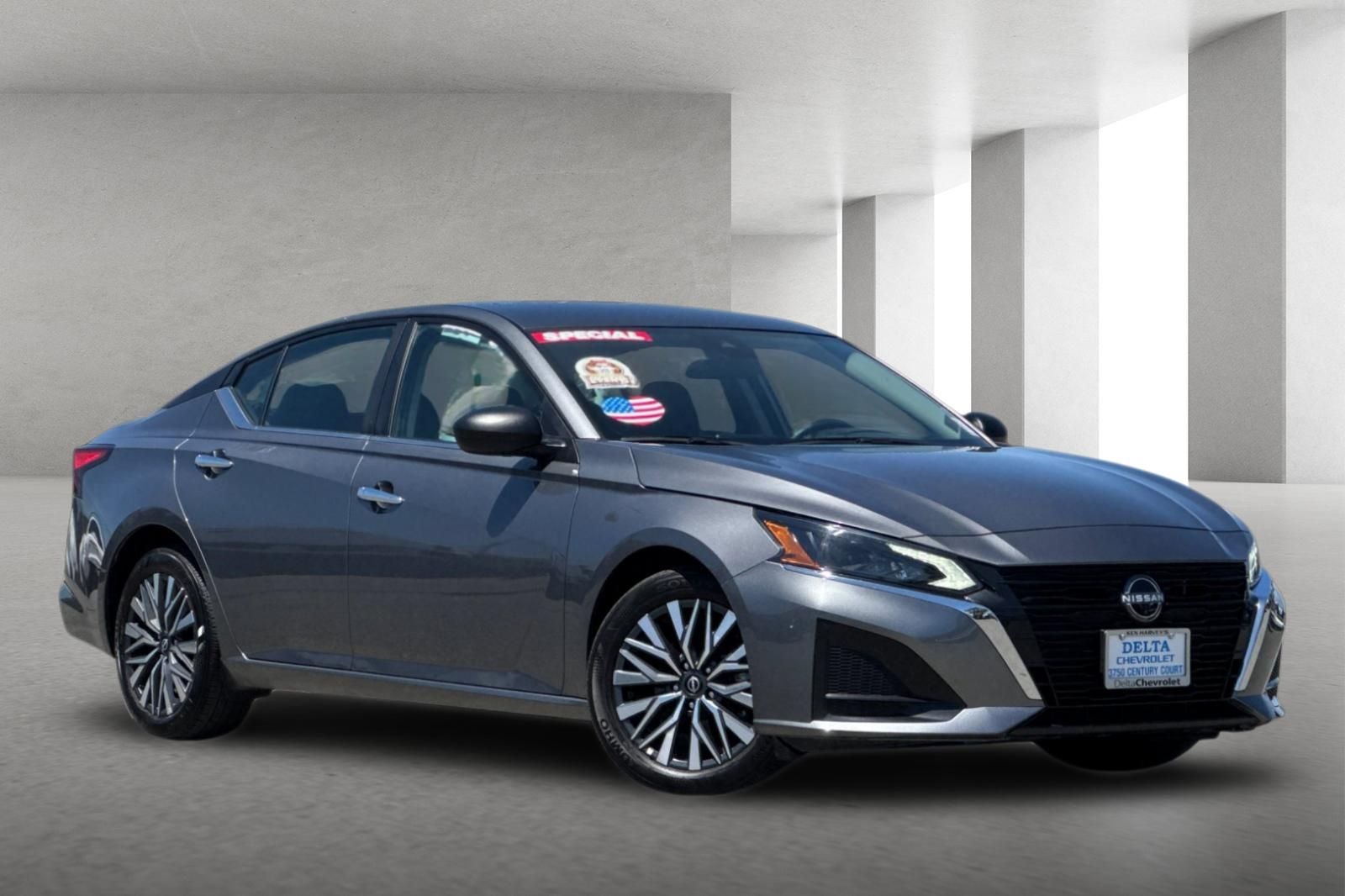 2025 Nissan Altima SV