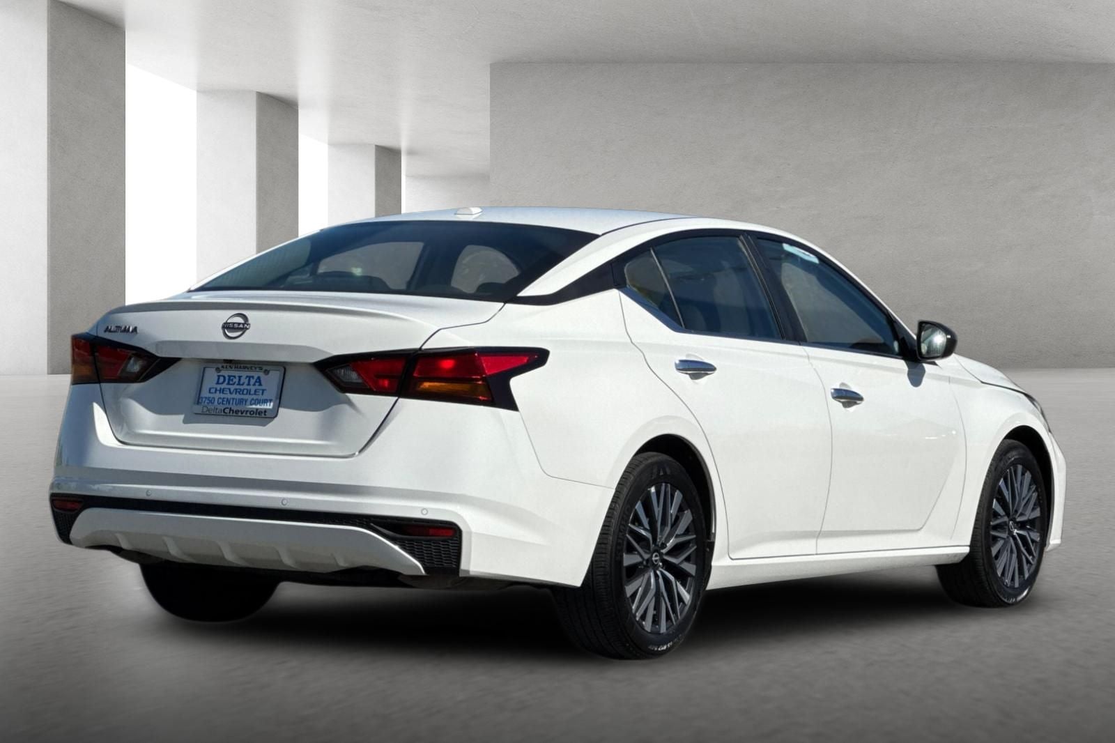 2025 Nissan Altima SV