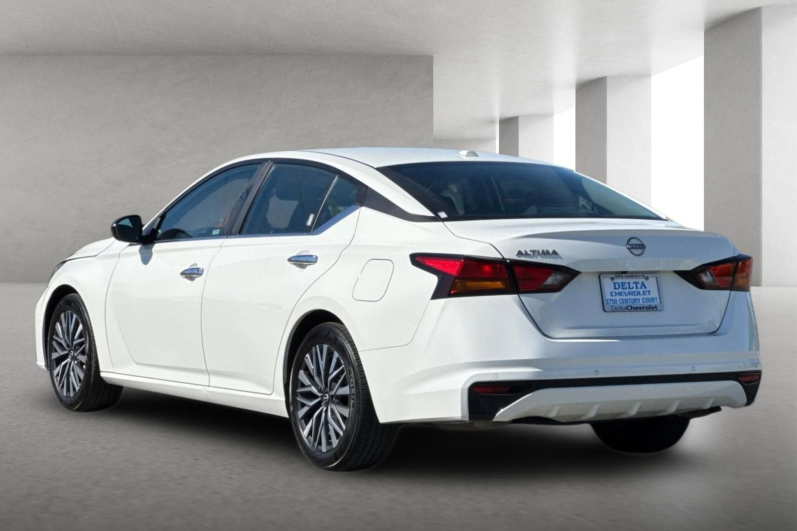 2025 Nissan Altima SV