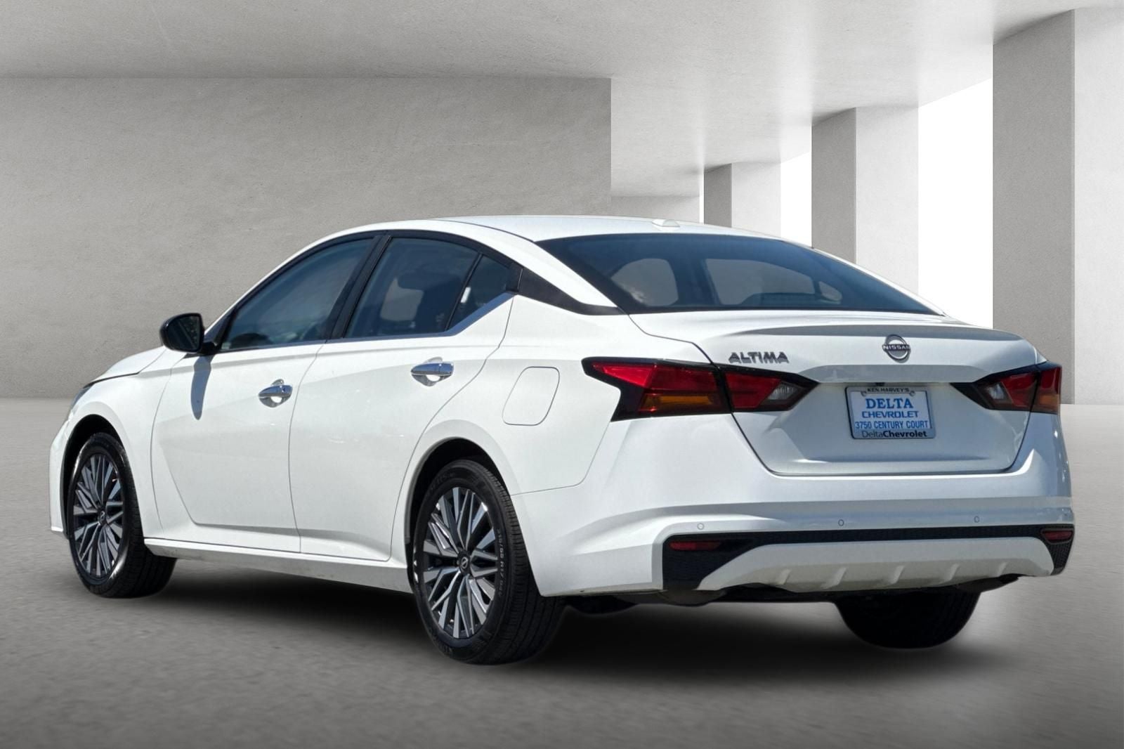 2025 Nissan Altima SV