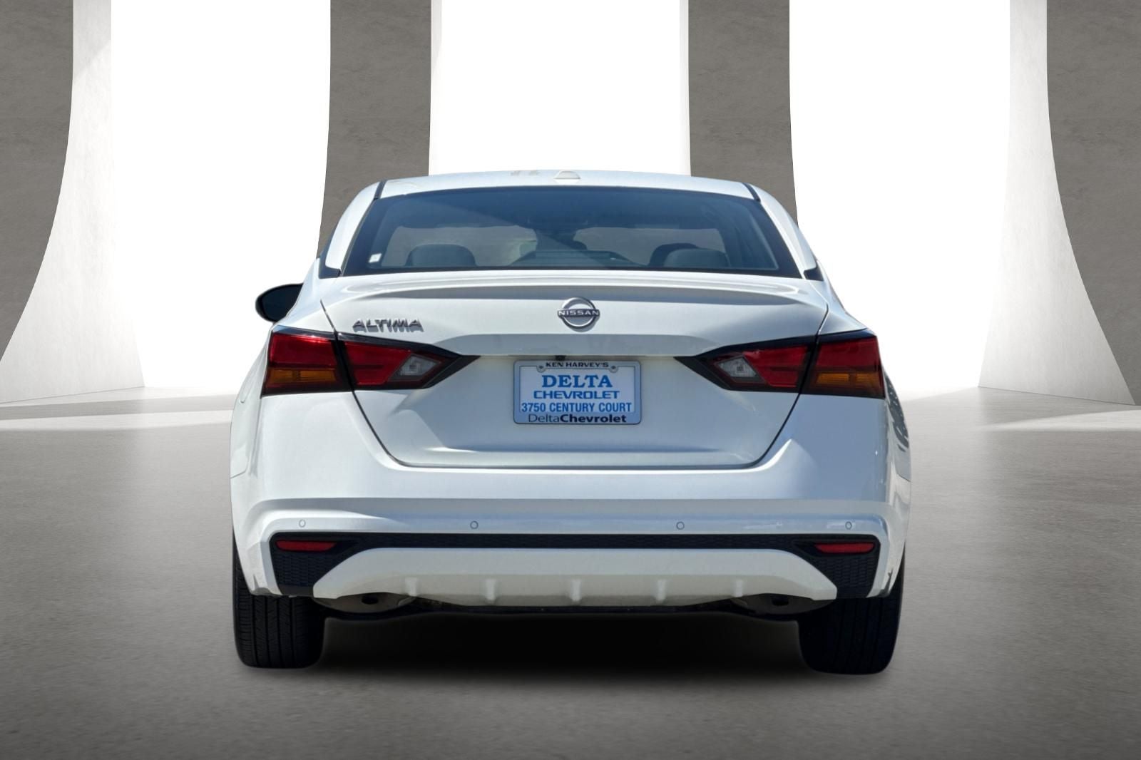 2025 Nissan Altima SV