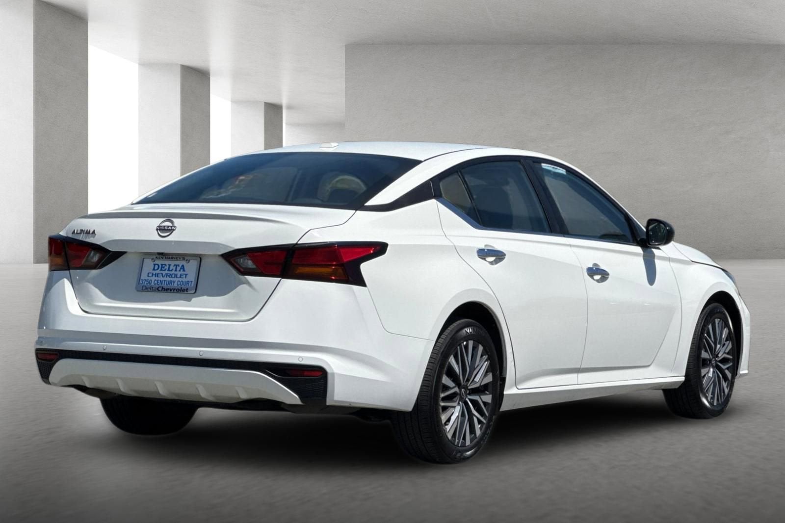 2025 Nissan Altima SV